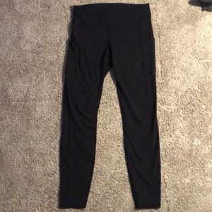 Fast and free Lululemon leggings